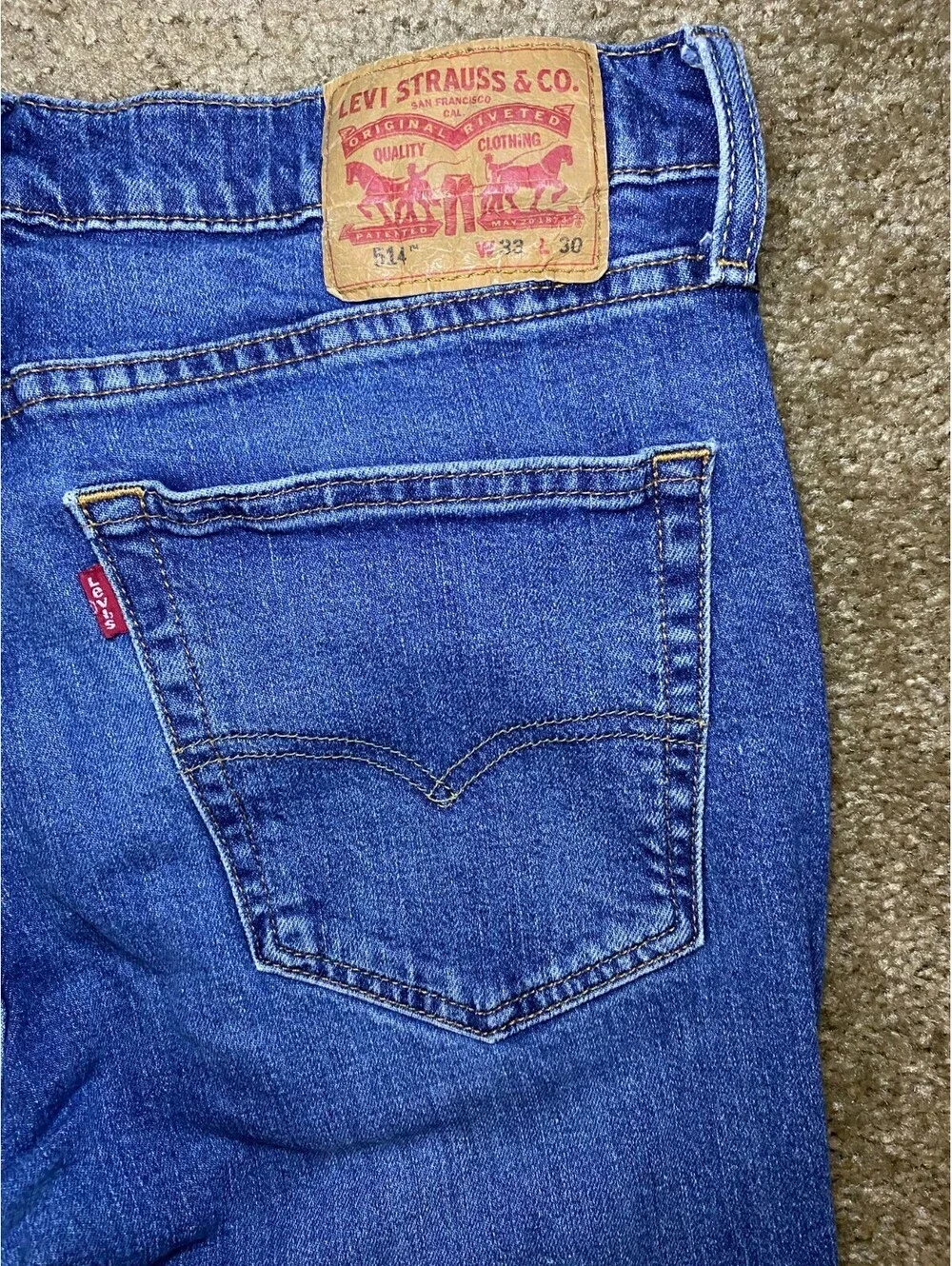 Levi's 514 Jeans Mens 33x30 Blue Denim Cotton Mid Rise Medium Wash Straight Leg